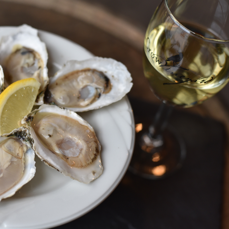 Wine & Oyster Pairing